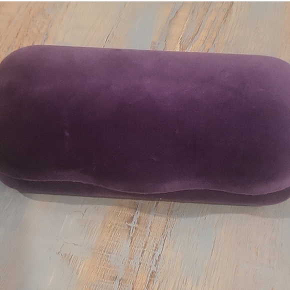 Gucci Purple and Yellow Glasses Case - Picture 3 of 4